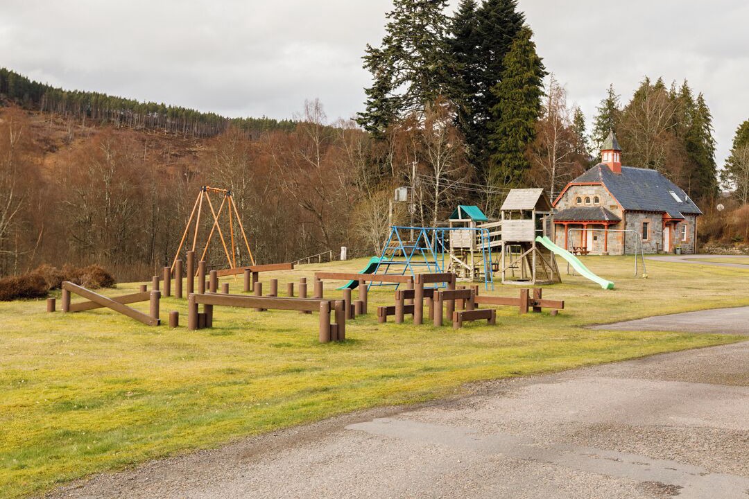 Photo of Others in Tomich