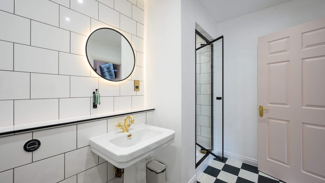 Photo of Bathroom in New Town