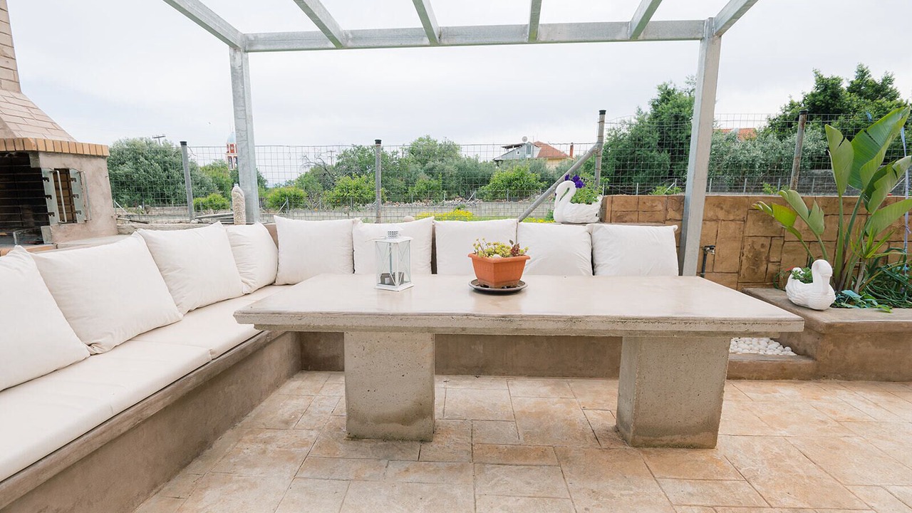 Photo of Patio Balcony in Karavados
