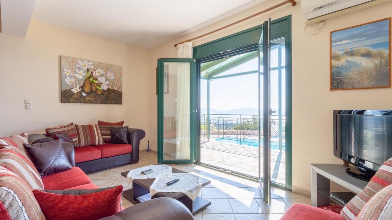 Photo of Bedroom in Mesovounia