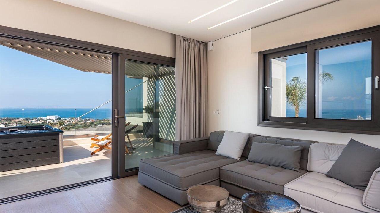 Photo of Livingroom in Anissaras