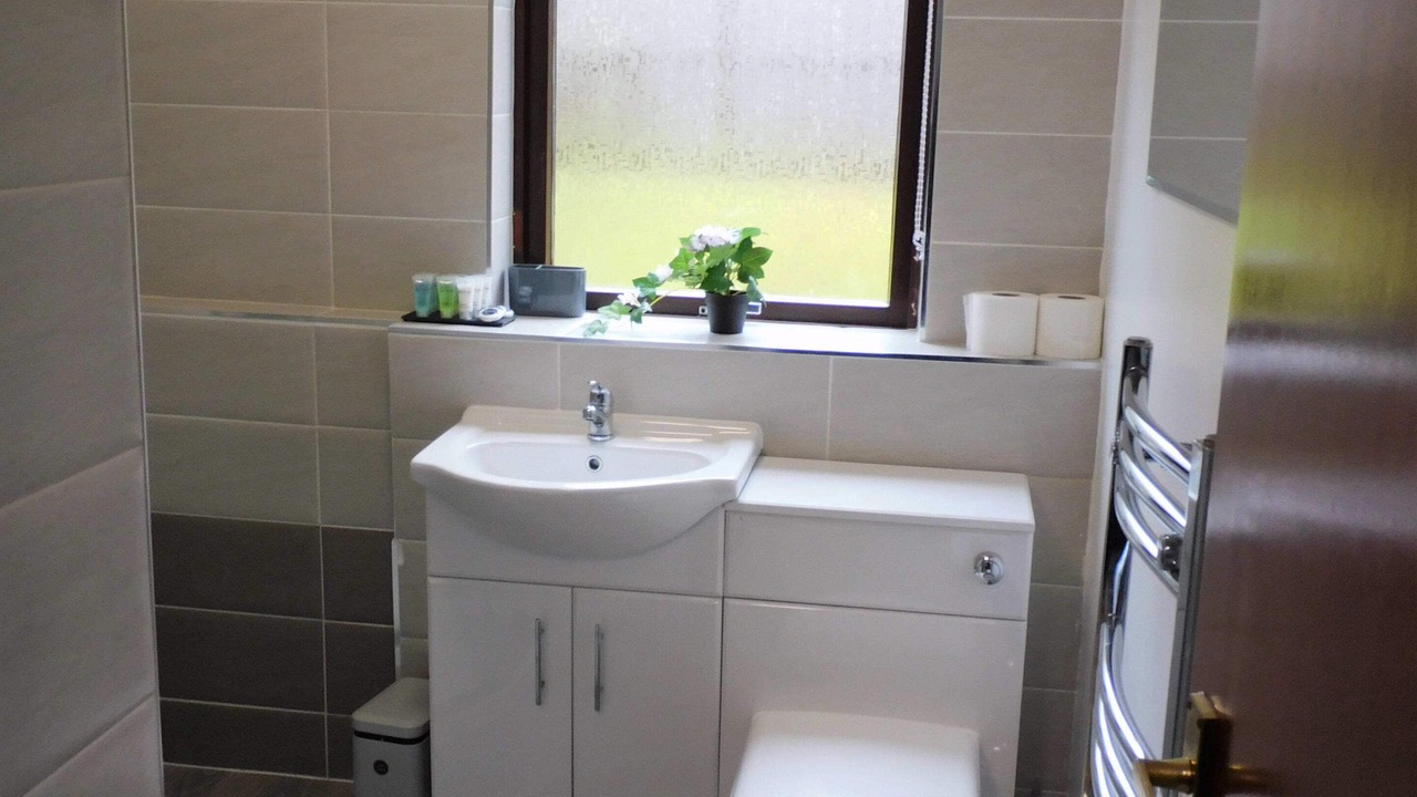Photo of Bathroom in Paisley