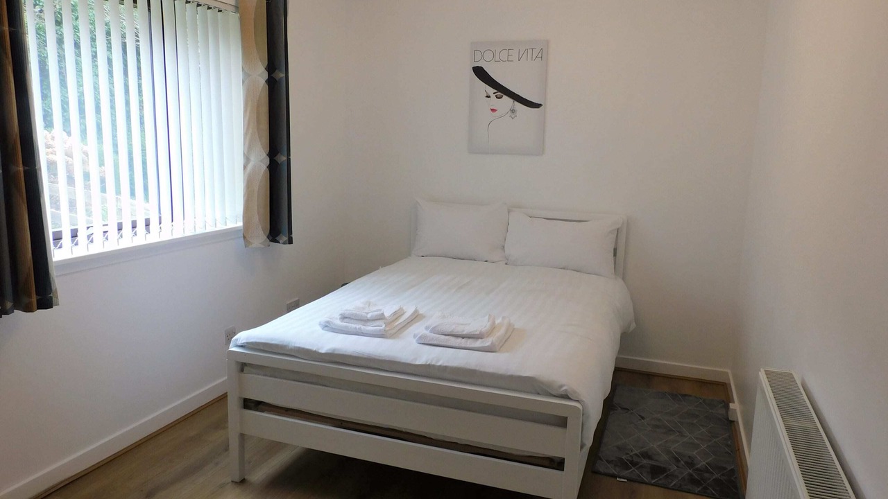 Photo of Bedroom in Paisley