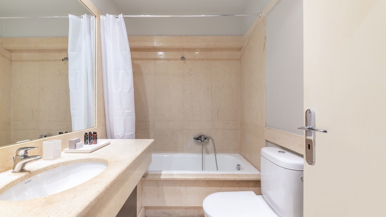 Photo of Bathroom in Mets