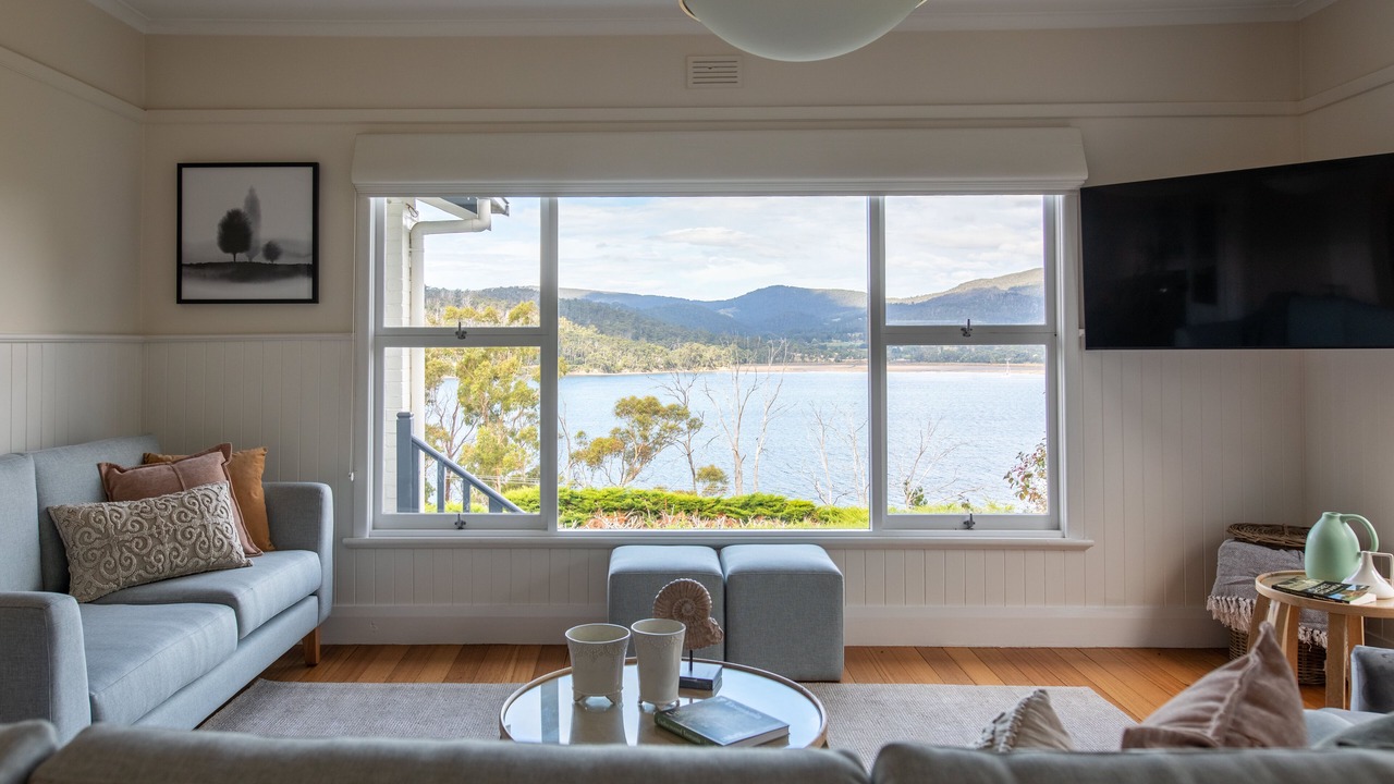 Photo of Livingroom in Lymington