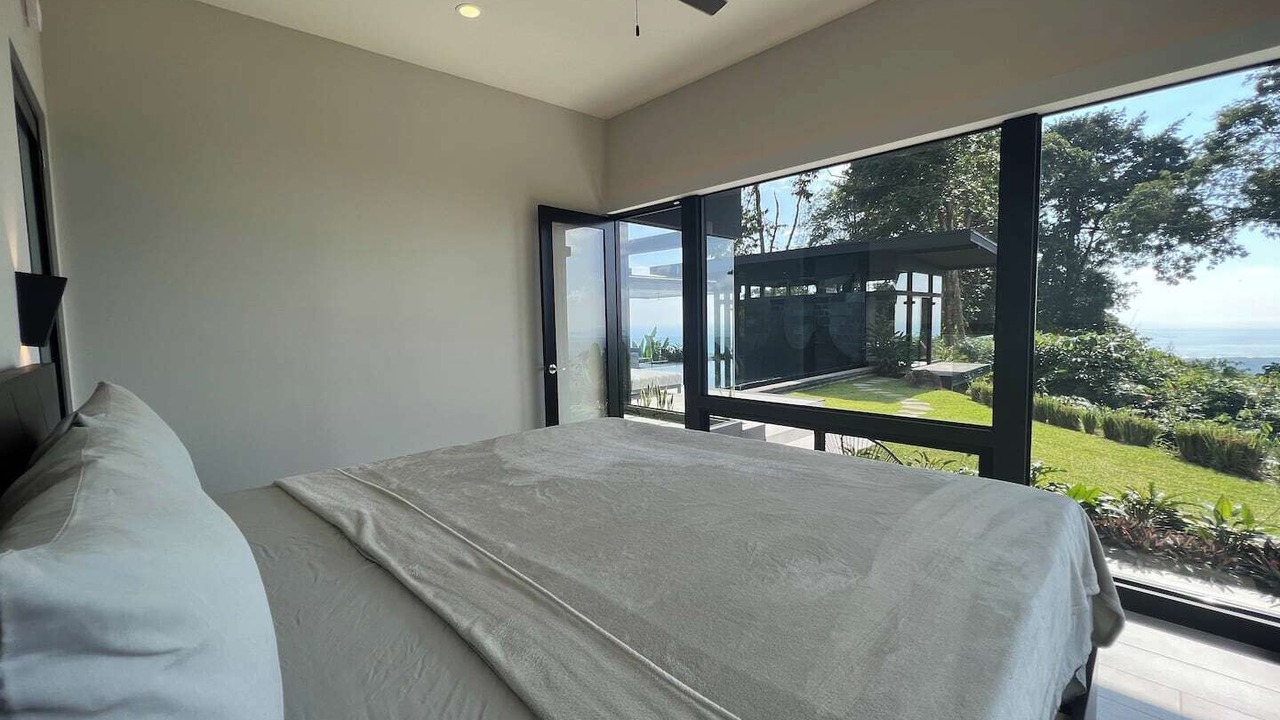 Photo of Bedroom in Portalon