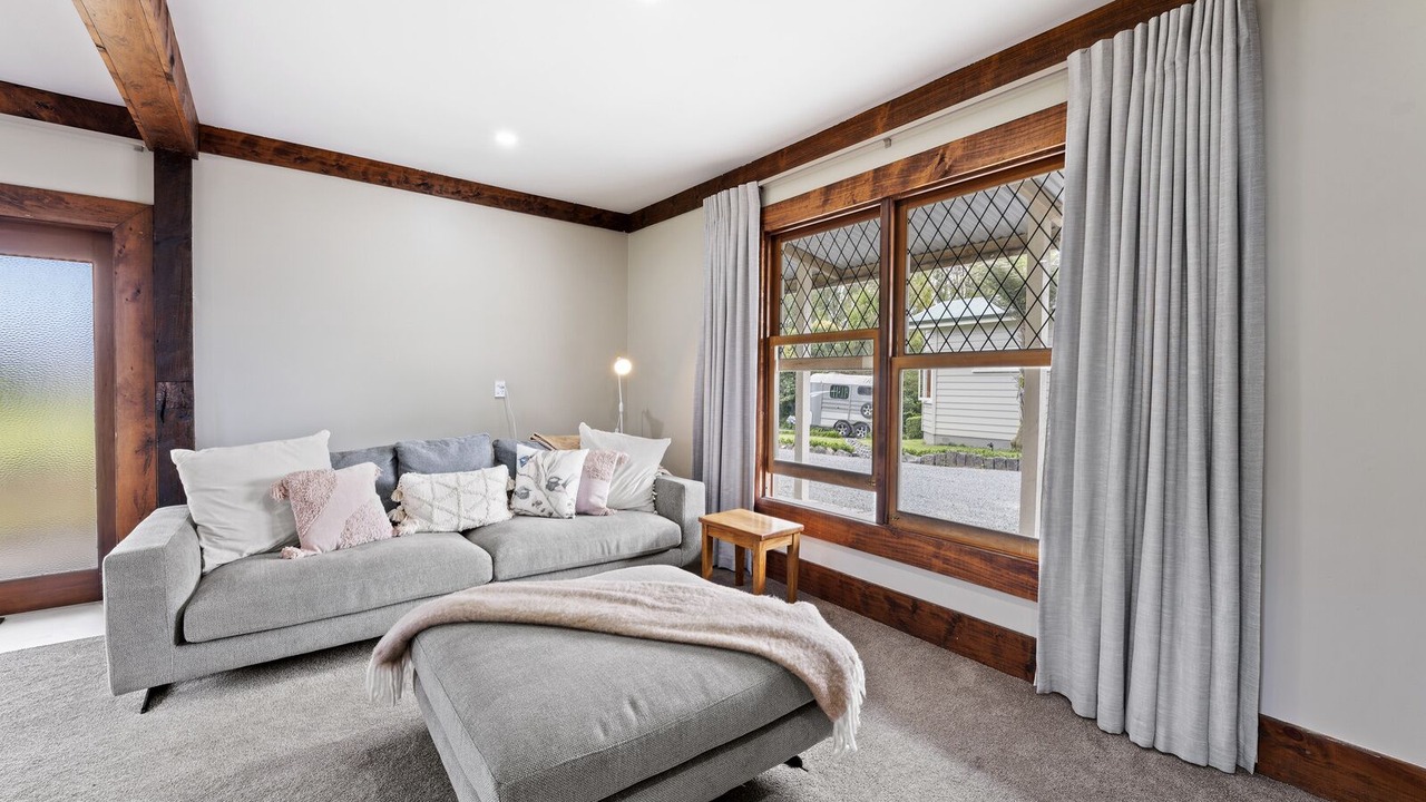 Photo of Livingroom in Hunua