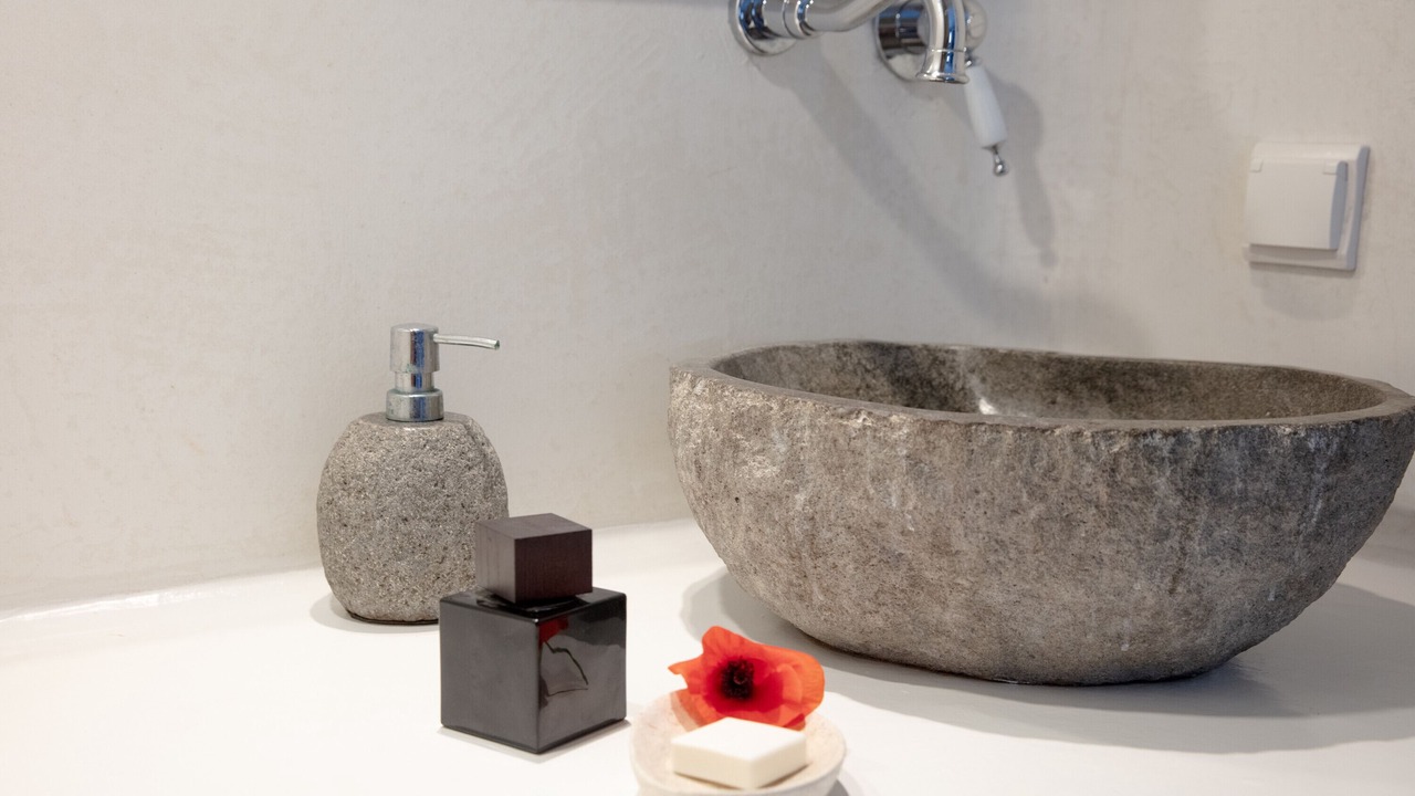 Photo of Bathroom in Plintri