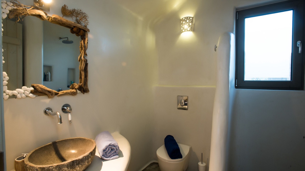 Photo of Bathroom in Plintri
