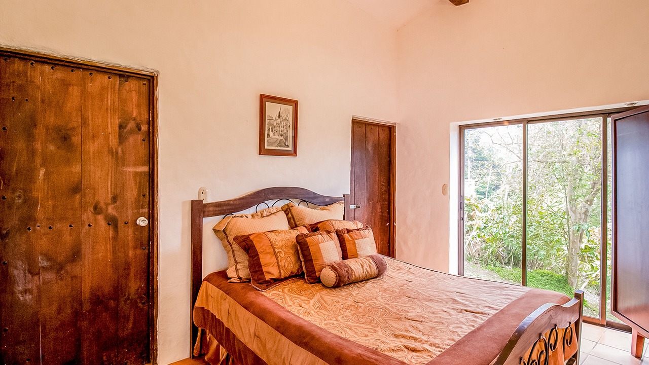 Photo of Bedroom in Roble