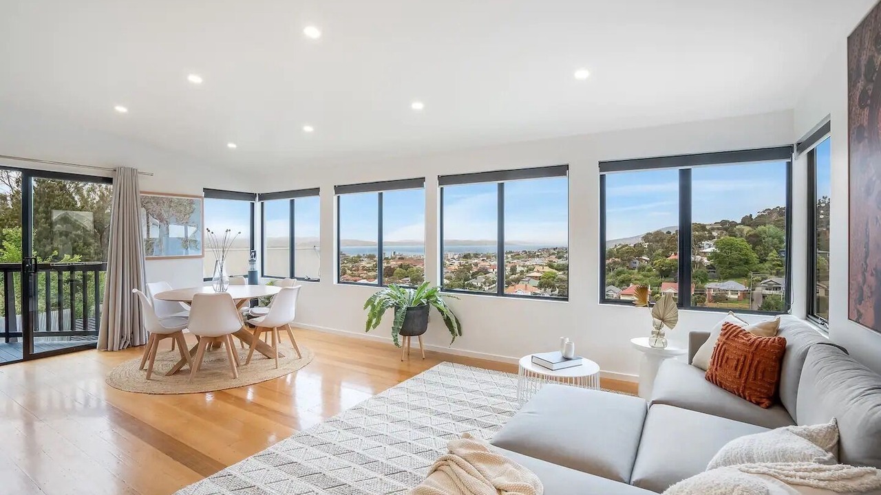 Photo of Livingroom in Mount Stuart