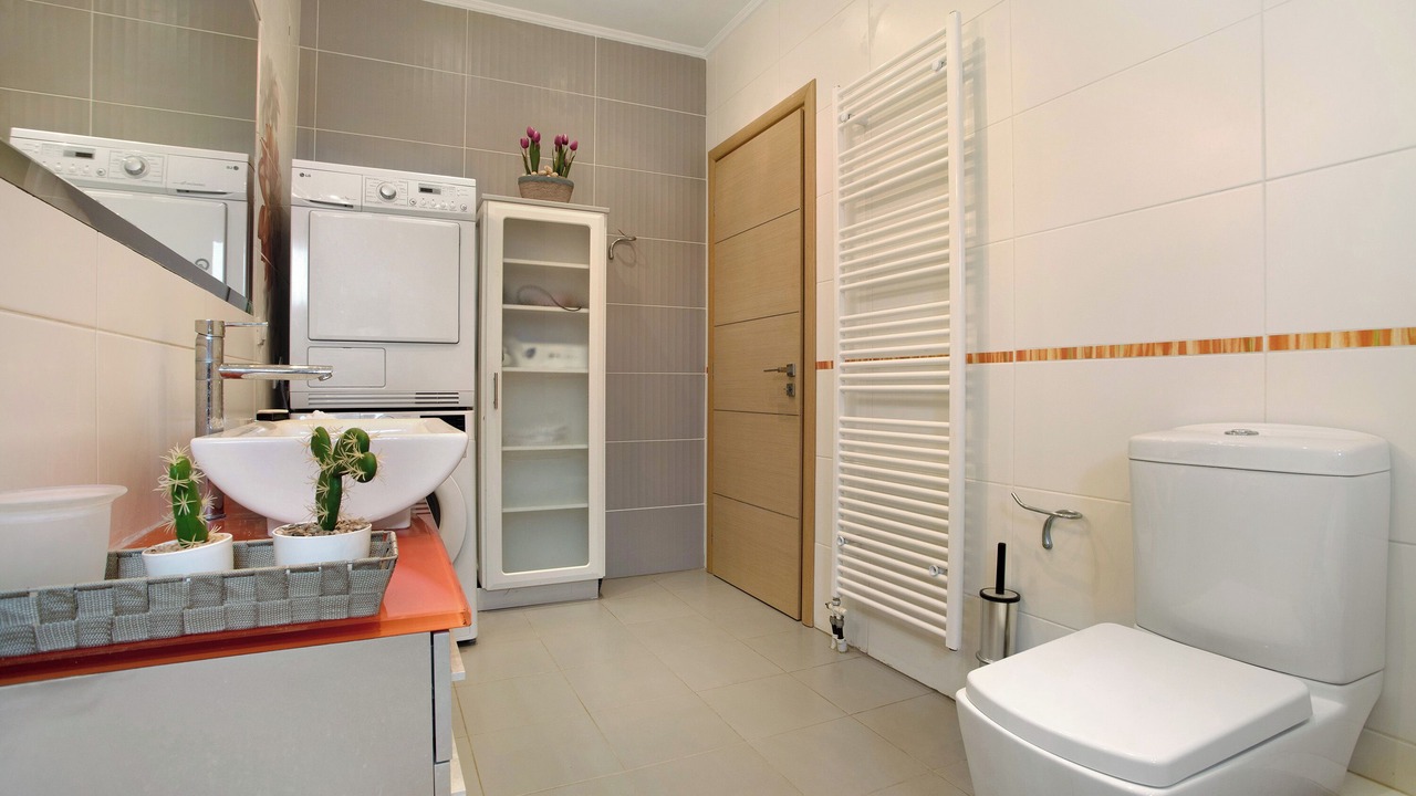 Photo of Bathroom in Alonia
