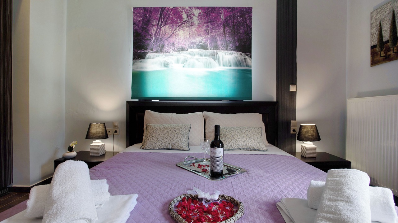 Photo of Bedroom in Alonia