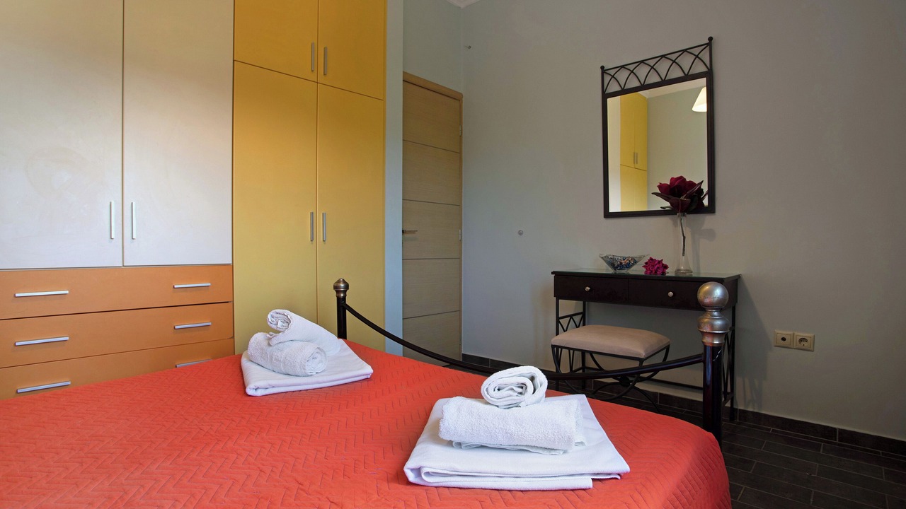 Photo of Bedroom in Alonia