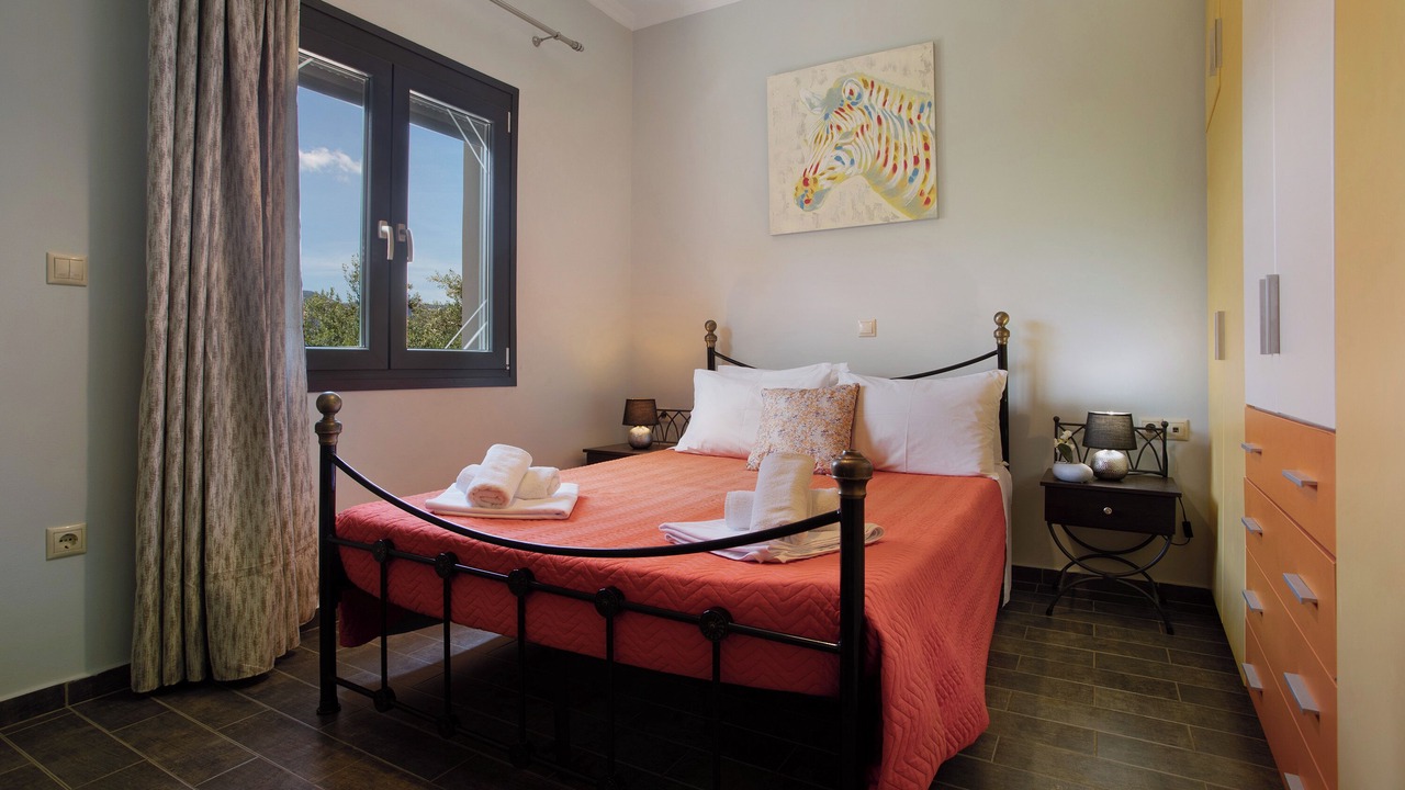 Photo of Bedroom in Alonia