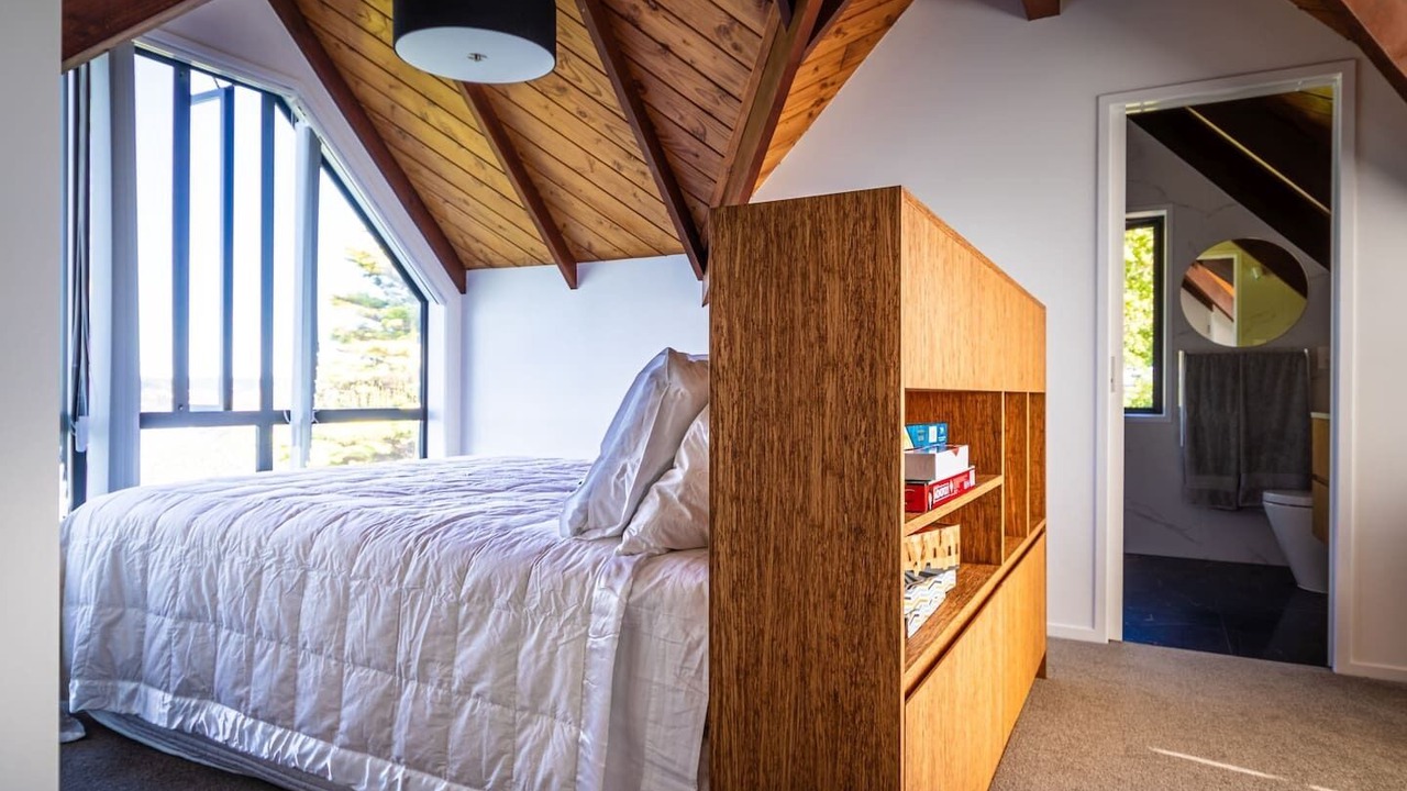 Photo of Bedroom in Russell