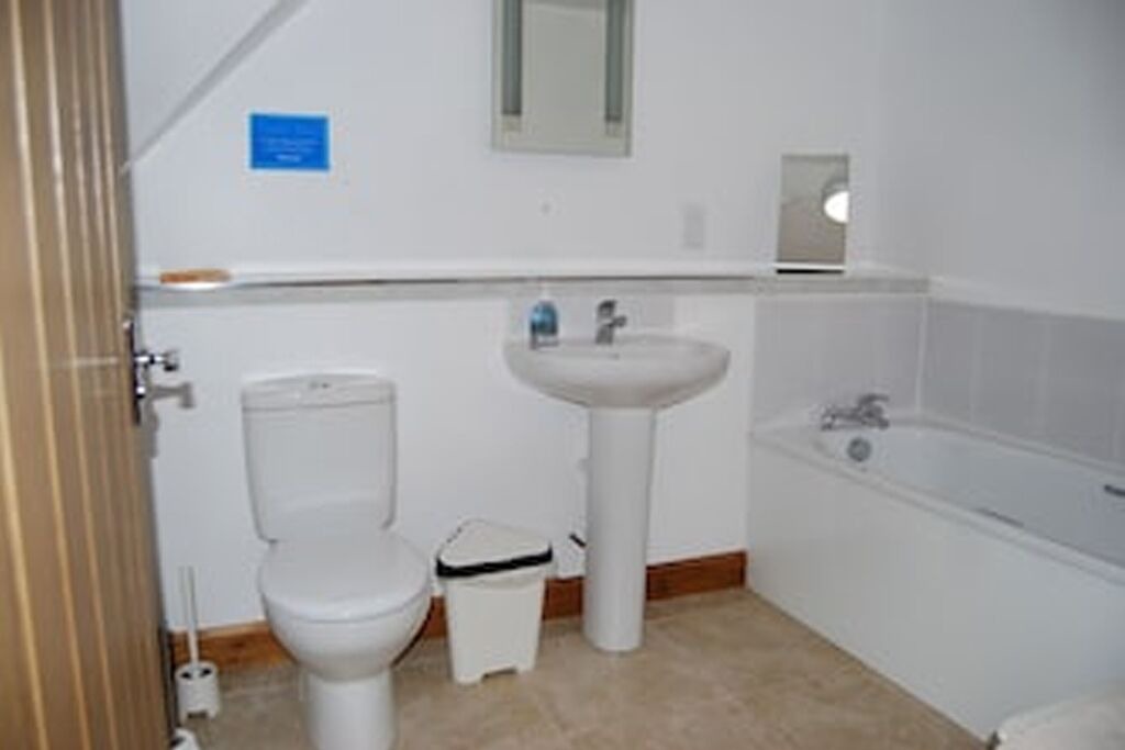 Photo of Bathroom in Duns