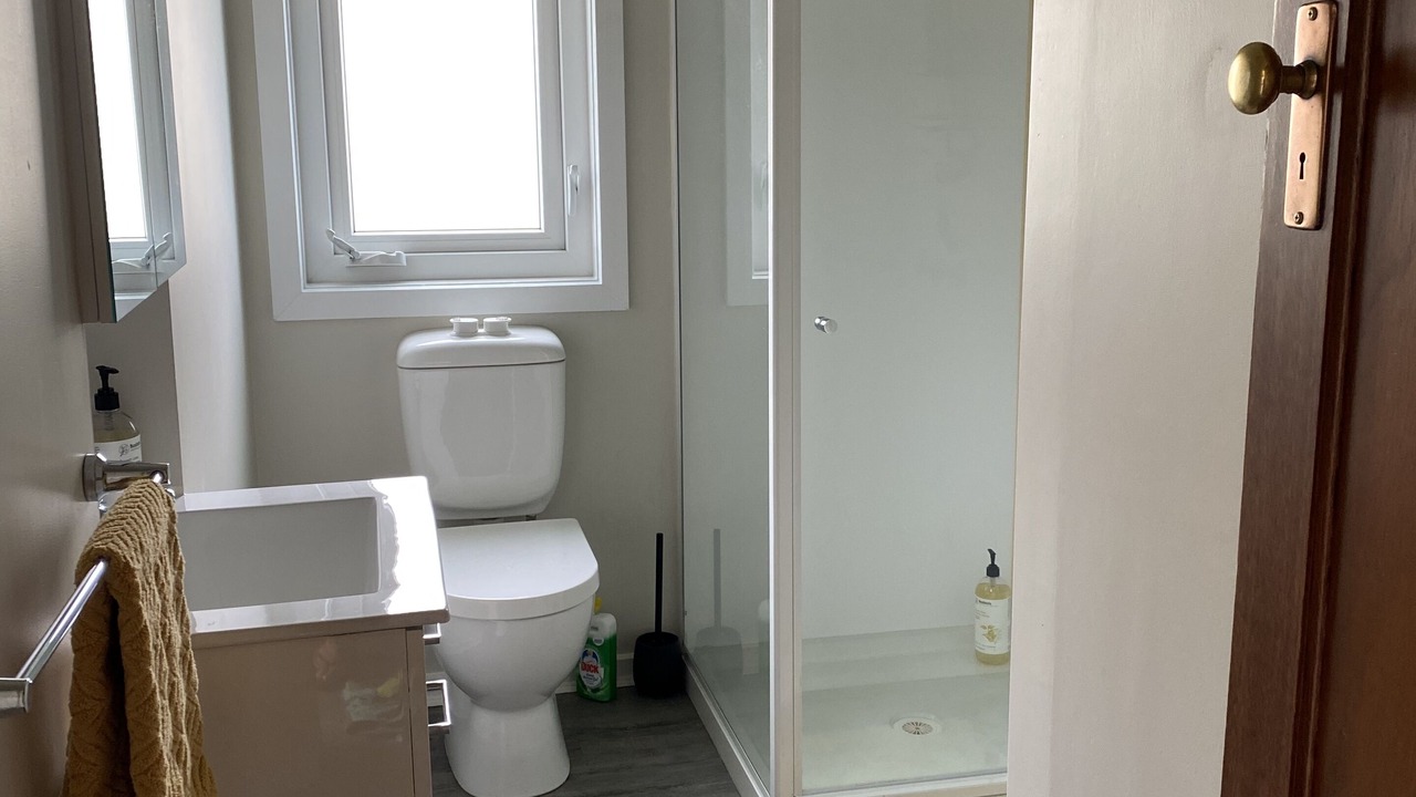 Photo of Bathroom in Lindisfarne