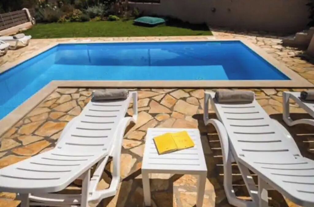 Photo of Outdoor in Menegata