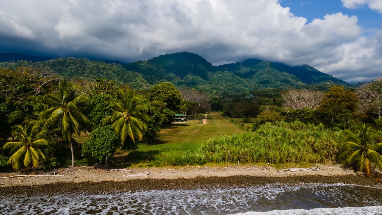 Photo of Others in Canton Quepos