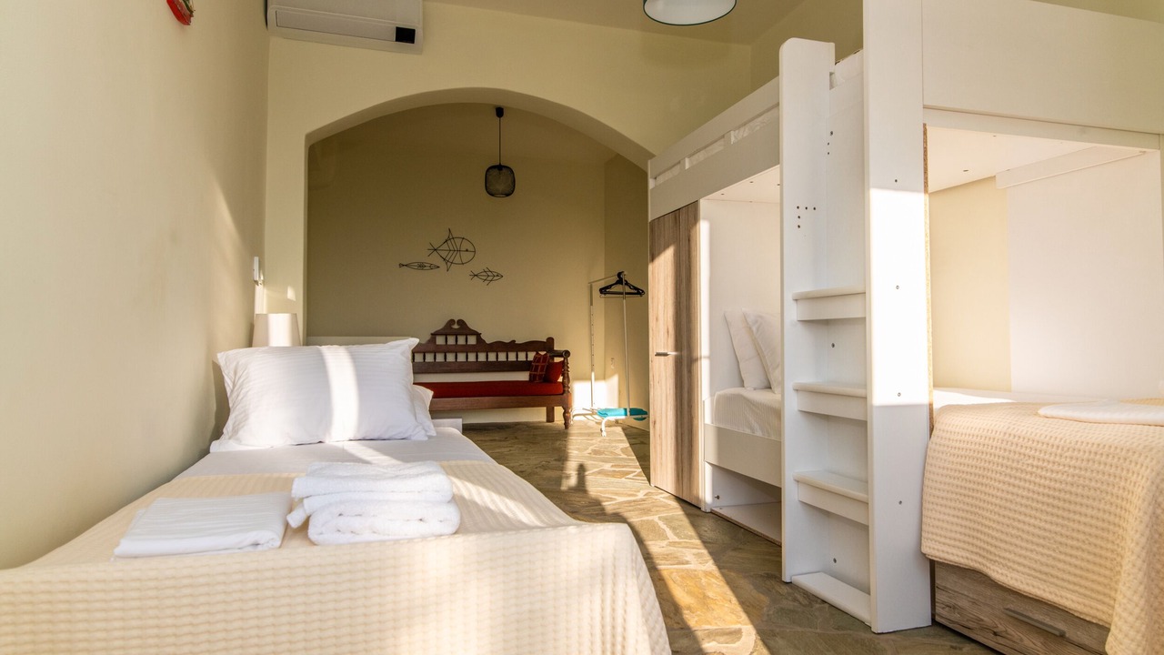 Photo of Bedroom in Exomvourgo