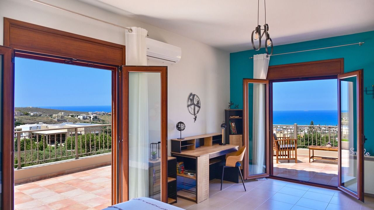Photo of Bedroom in Vathianos Kampos