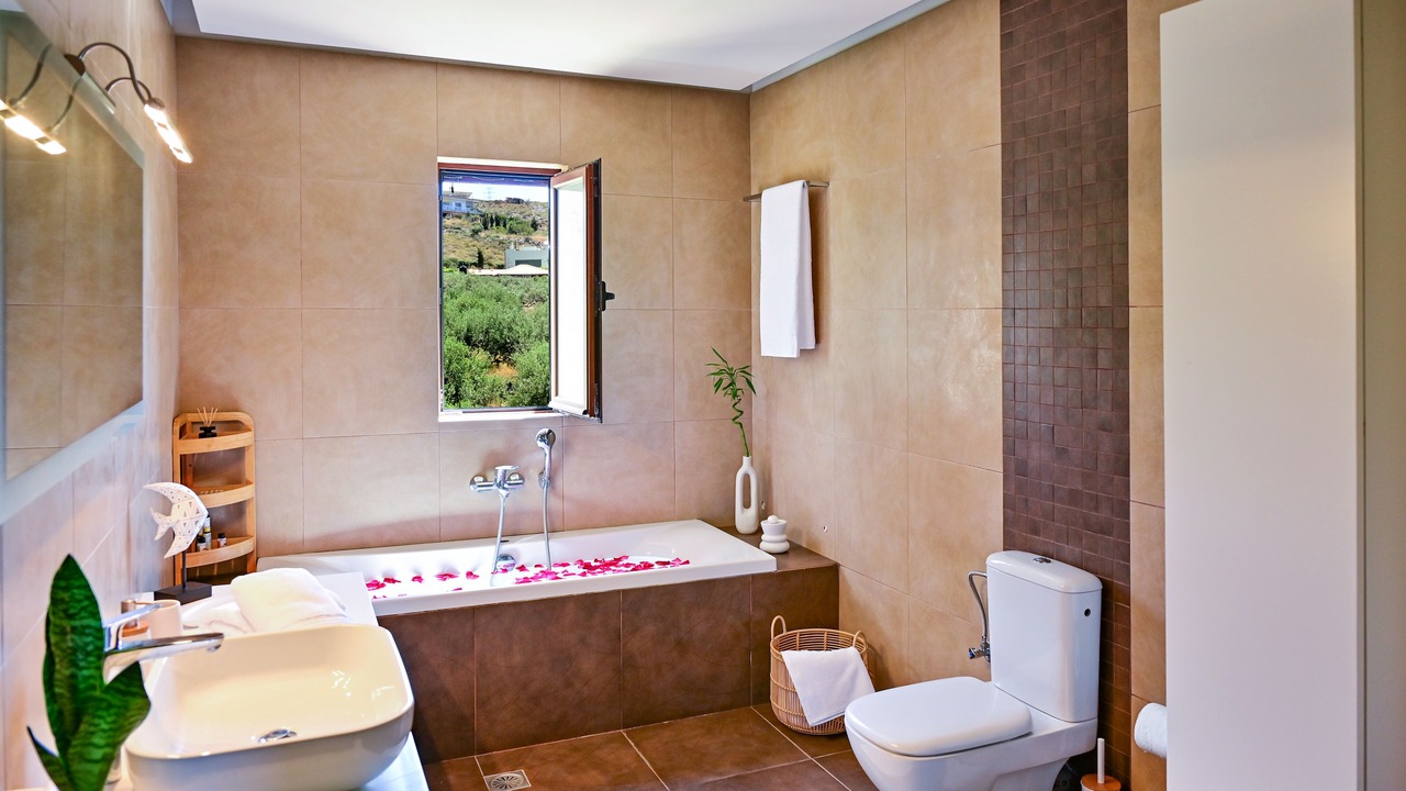 Photo of Bathroom in Vathianos Kampos