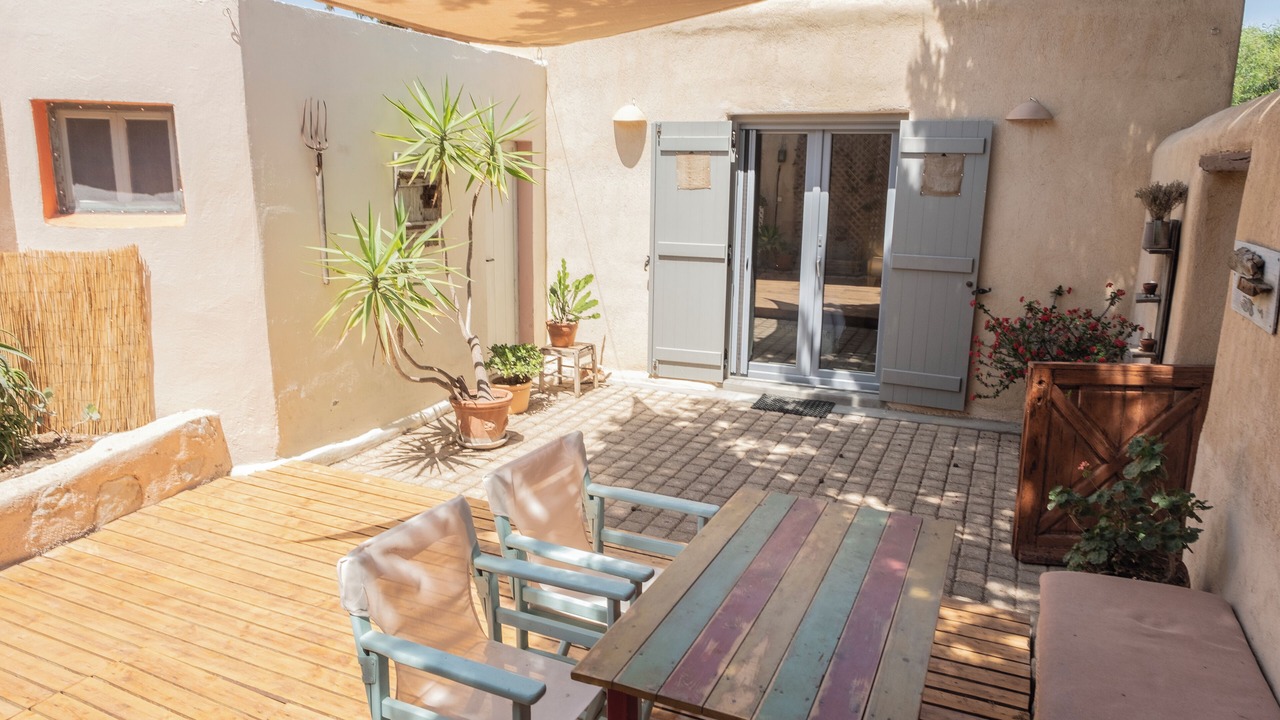 Photo of Outdoor in Parasporos