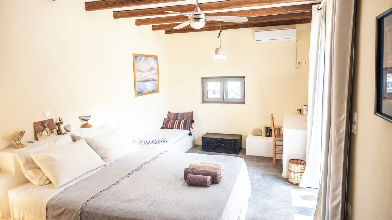 Photo of Bedroom in Parasporos