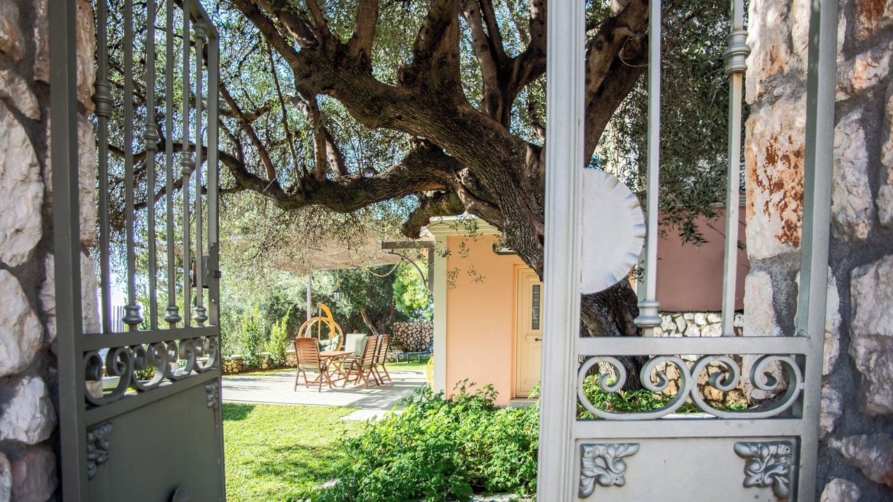 Photo of Outdoor in Leivathos