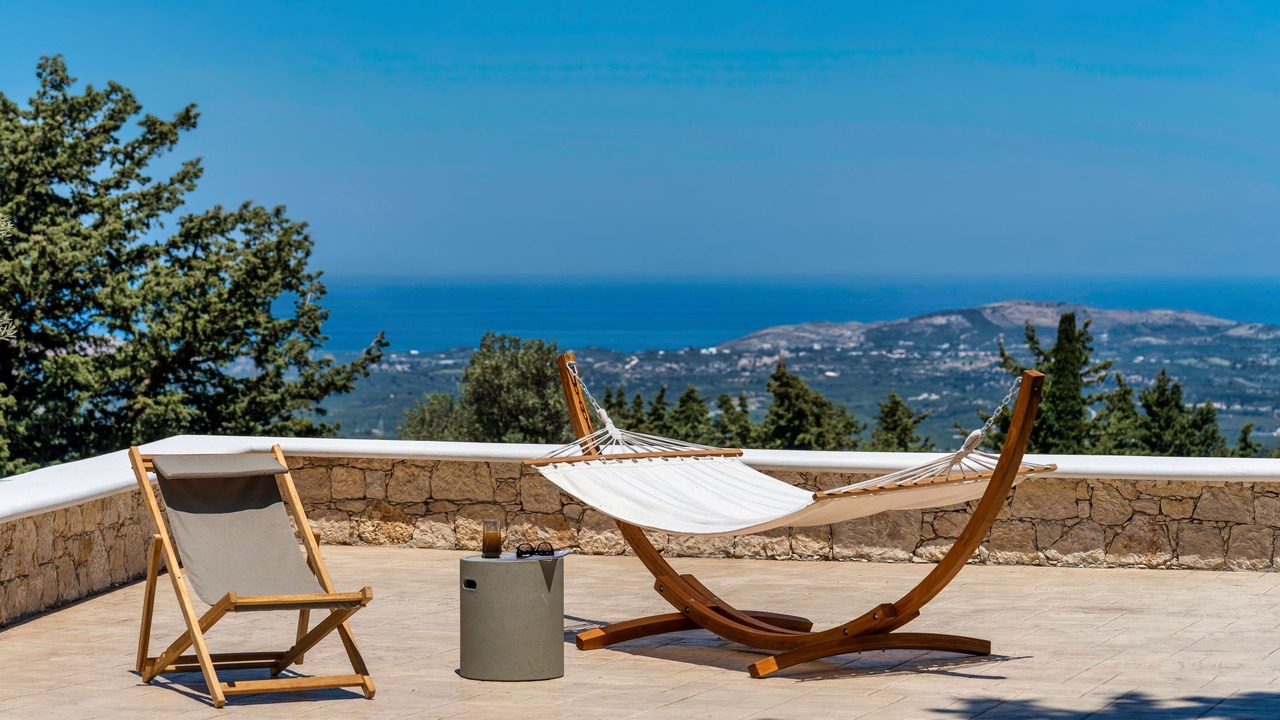 Photo of Patio Balcony in Margarites