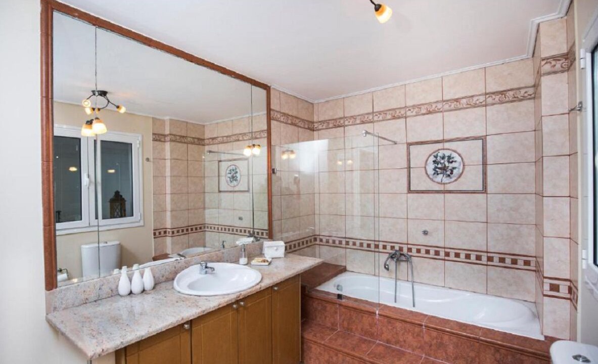 Photo of Bathroom in Kifisia