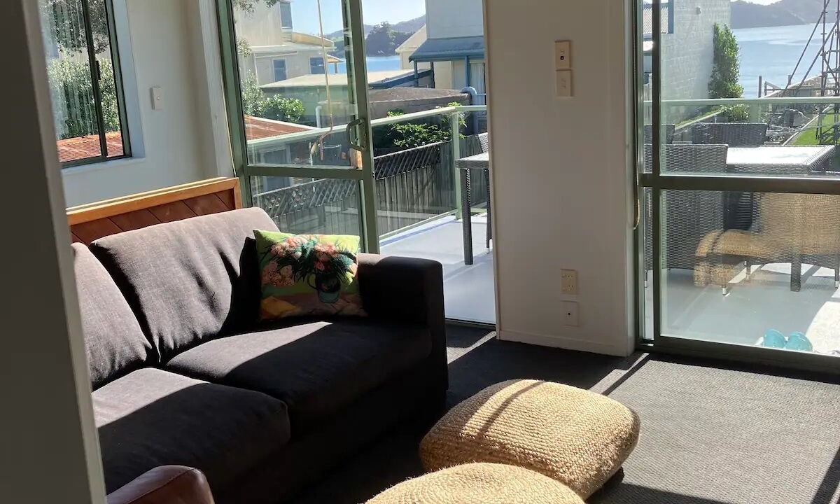 Photo of Livingroom in Oakura