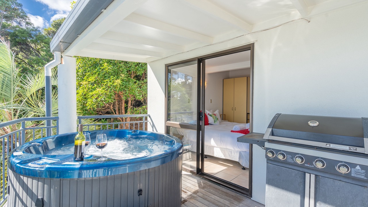 Photo of Patio Balcony in Waiheke Island