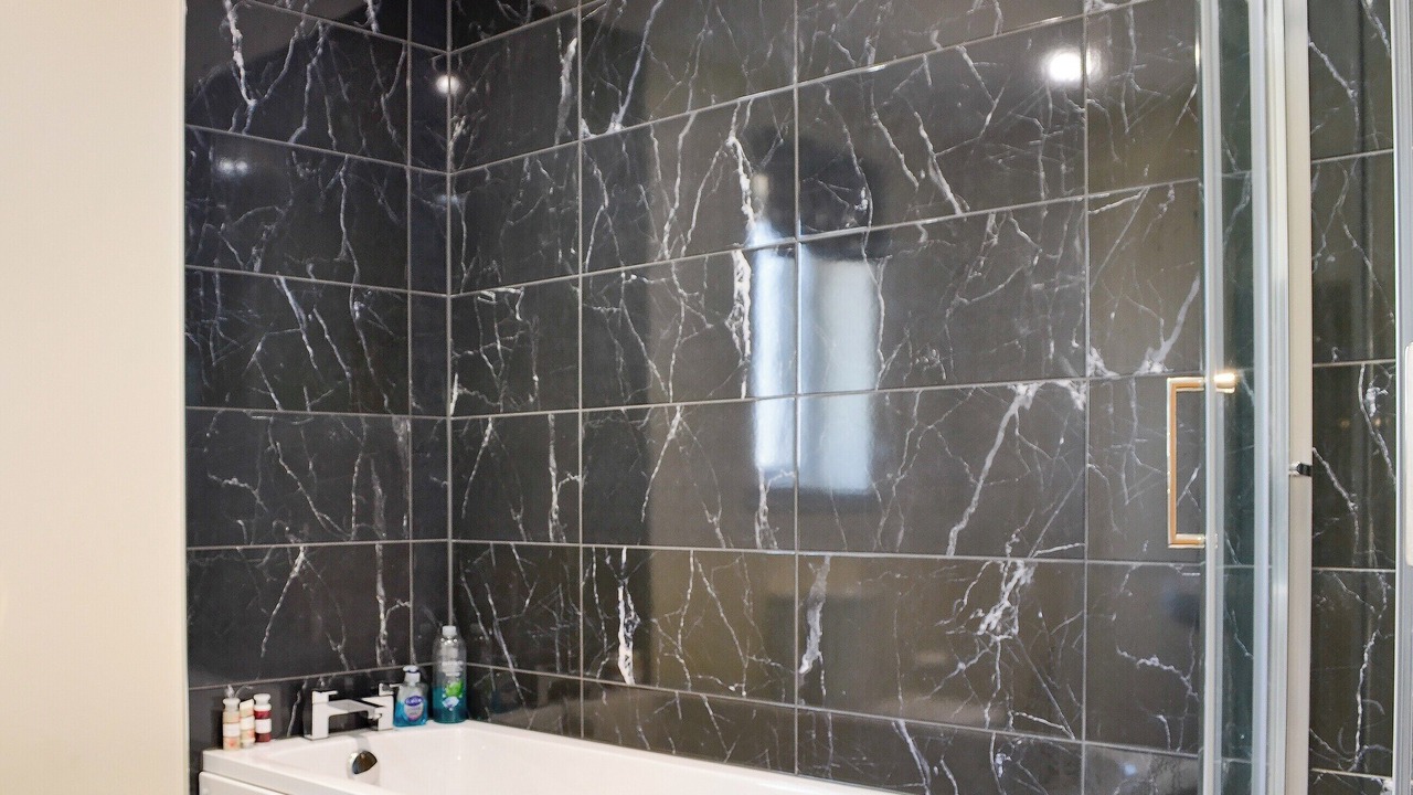 Photo of Bathroom in Laurencekirk