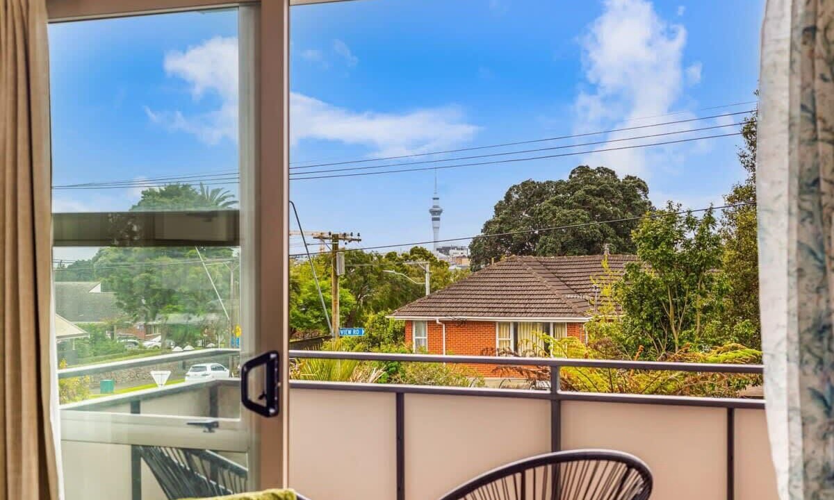 Photo of Others in Mount Eden