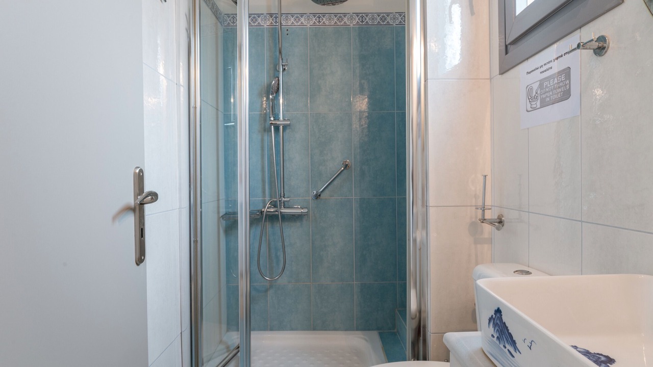 Photo of Bathroom in Batsi