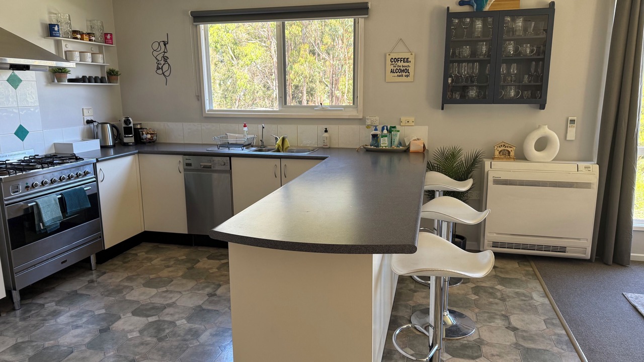 Photo of Kitchen in Lunawanna