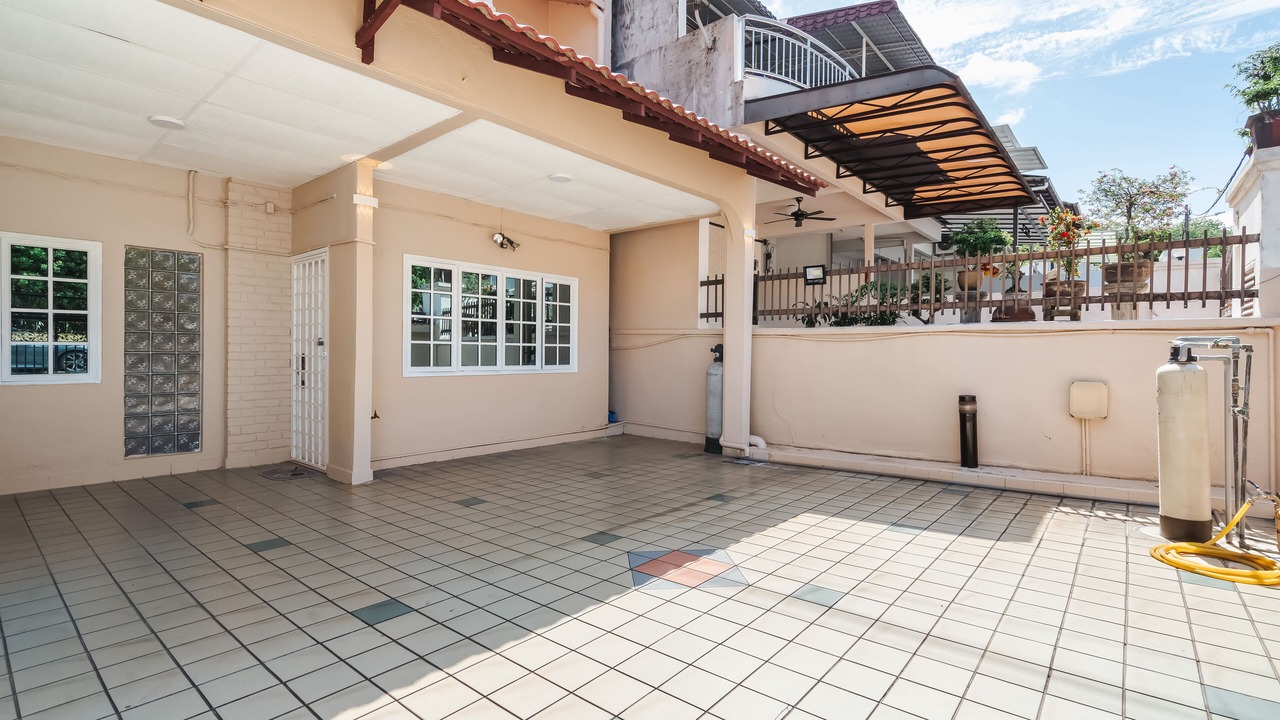 Photo of Patio Balcony in Kuala Lumpur