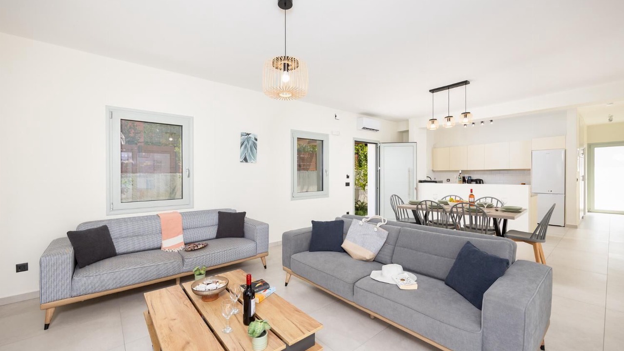 Photo of Livingroom in Mousata