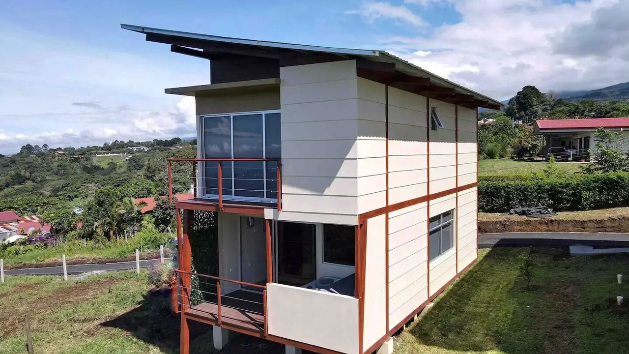 Photo of Outdoor in Roble