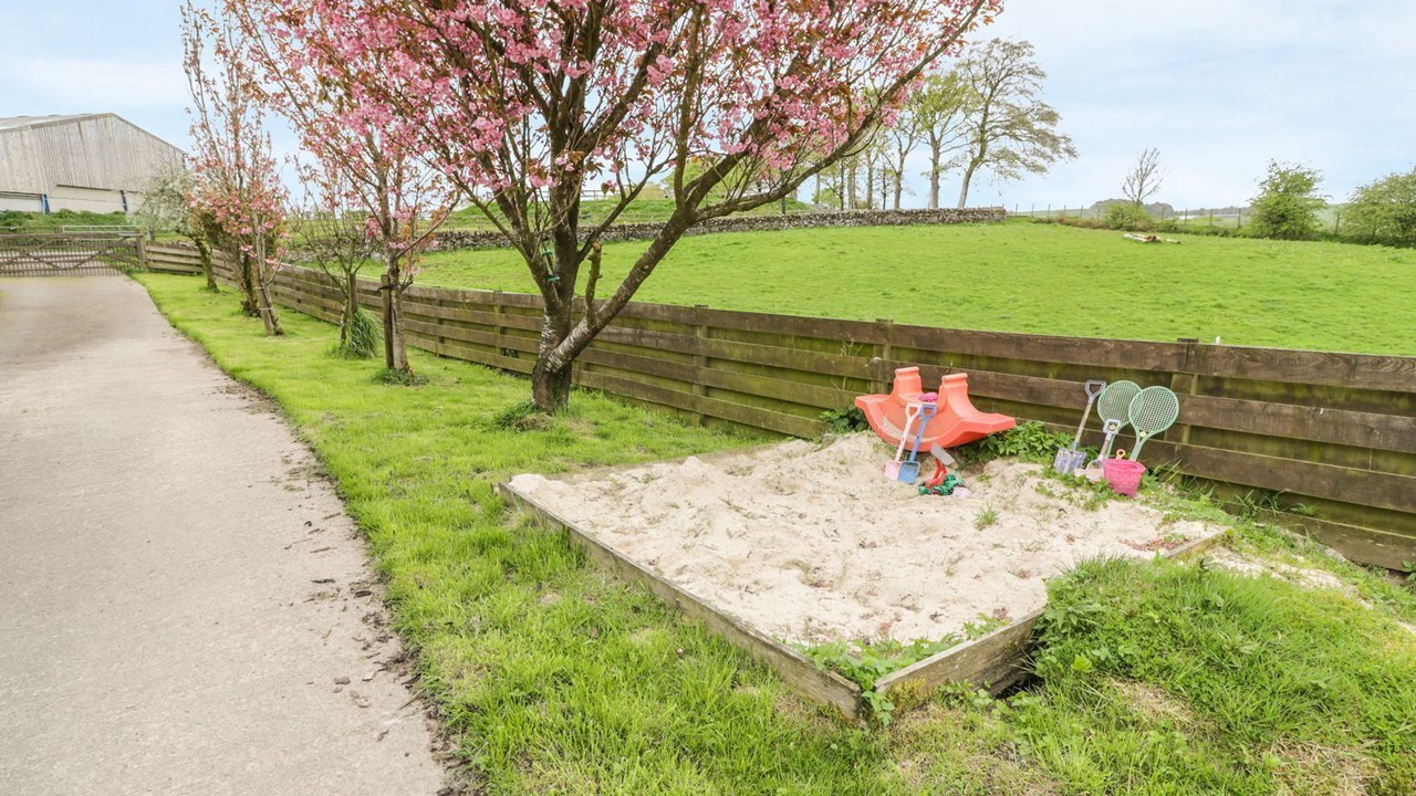 Photo of Others in Lochmaben
