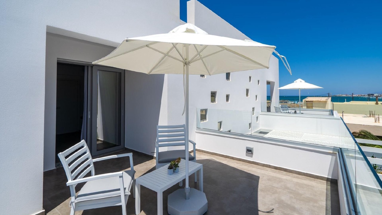 Photo of Patio Balcony in Gournai