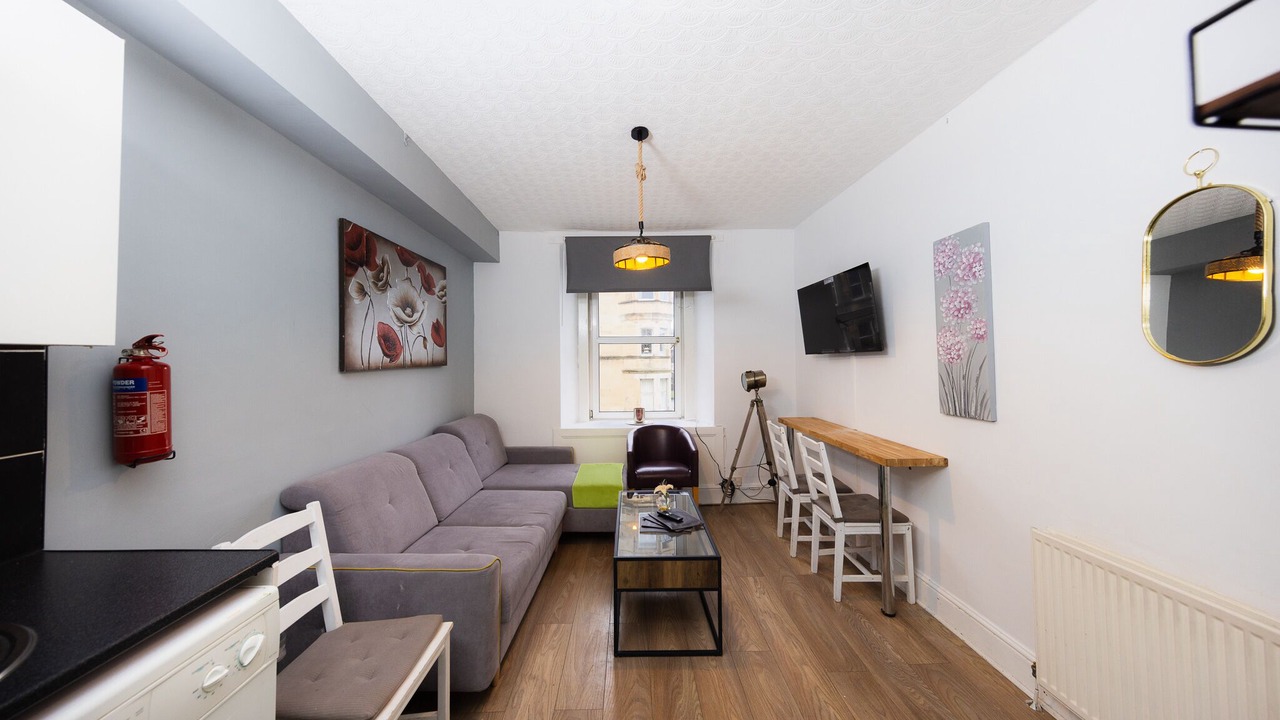 Photo of Livingroom in Tollcross