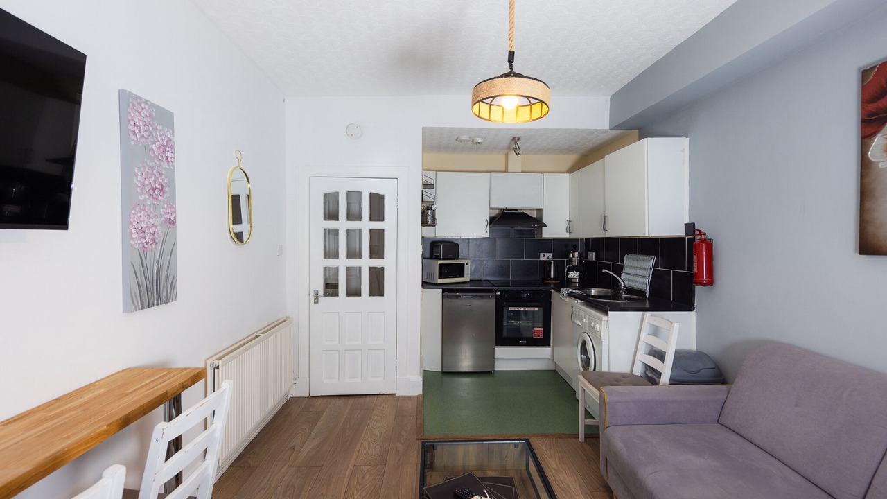 Photo of Livingroom in Tollcross
