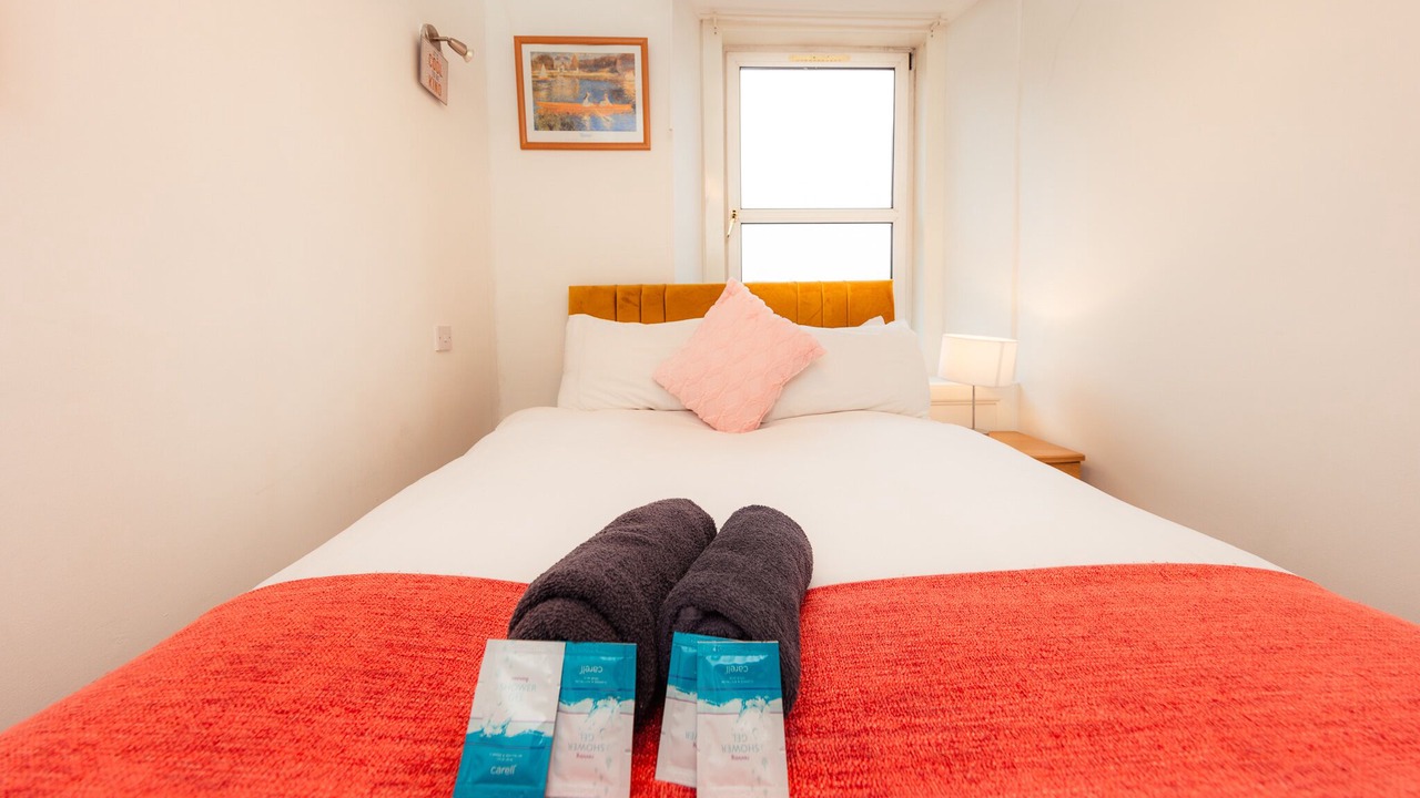 Photo of Bedroom in Tollcross