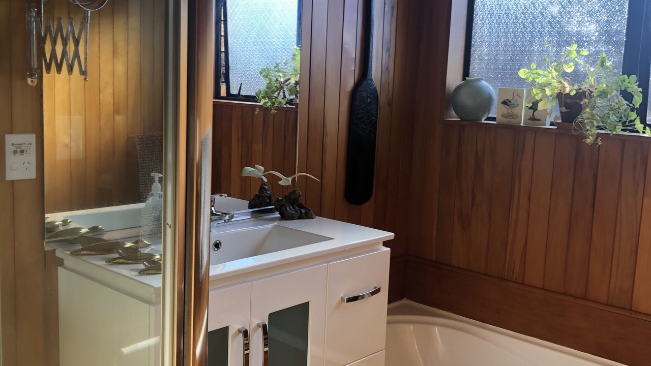 Photo of Bathroom in Raumati Beach