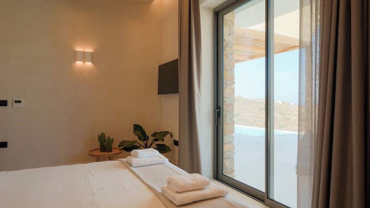 Photo of Bedroom in Ios