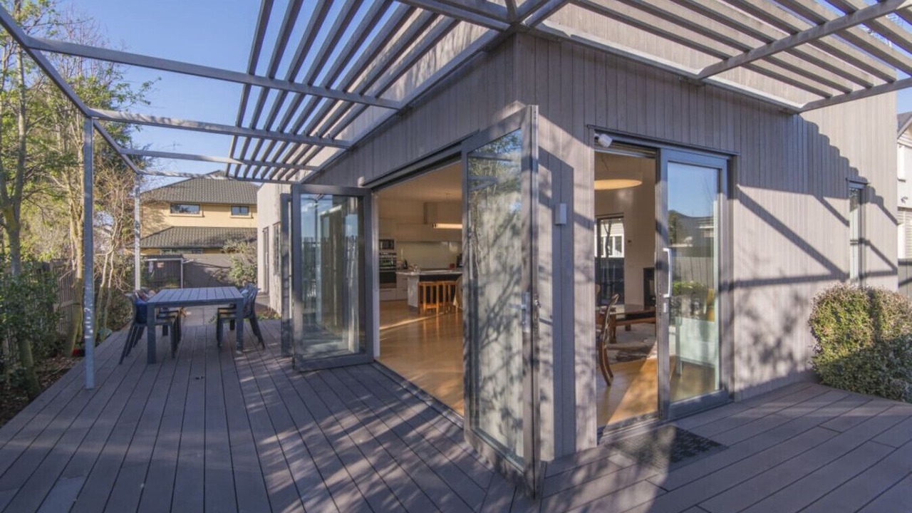Photo of Outdoor in Edgeware