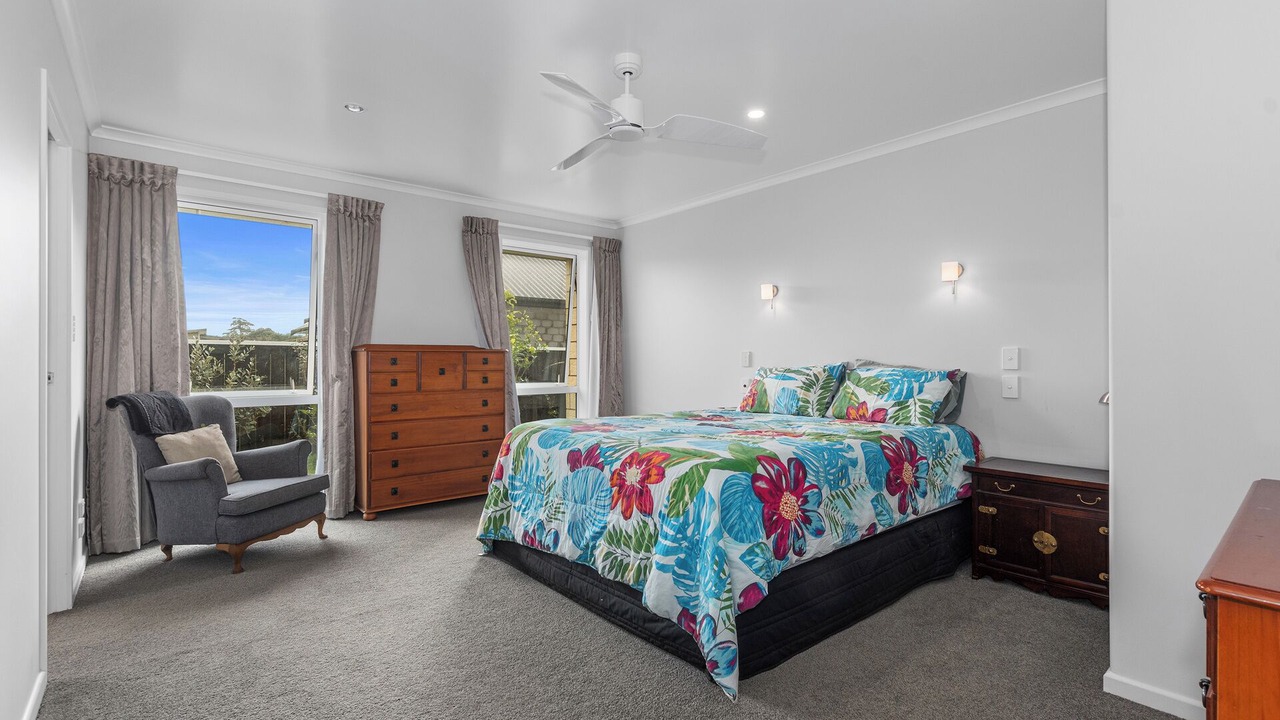Photo of Bedroom in One Tree Point